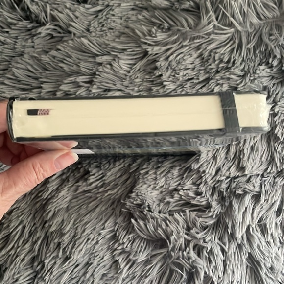 Moleskine Classic Black Dotted Large ‘Expanded’ Notebook - Picture 9 of 9